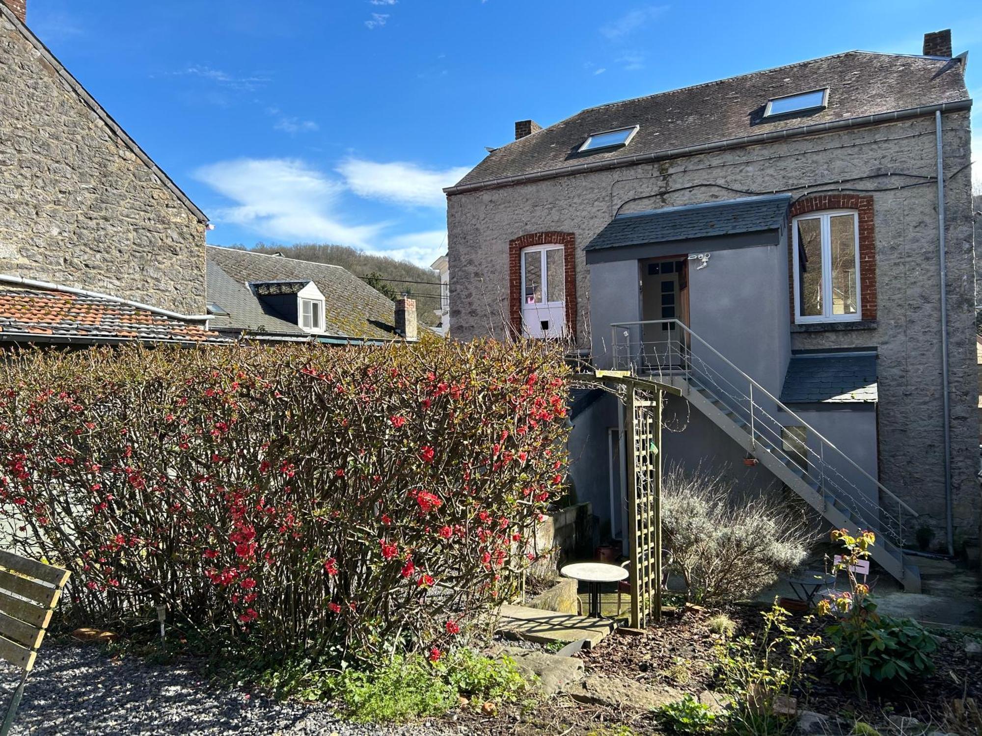 Apartmán 2Pas2Meuse Waulsort Exteriér fotografie